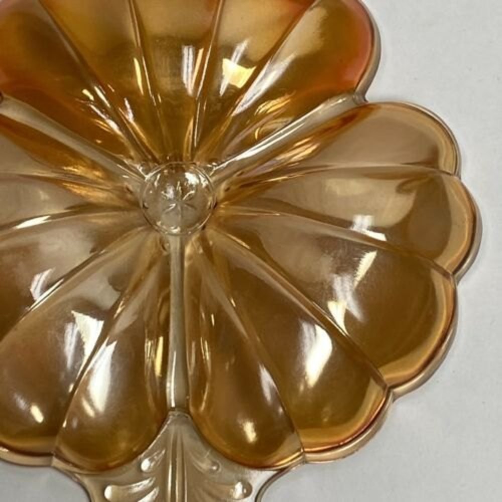 Jeannette Glass Marigold Iridescent Carnival Glass Doric Clover Leaf Candy Dish - Picture 9 of 11